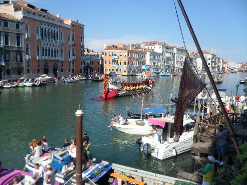 Luxury Apartment On The Grand Canal Venise Extérieur photo